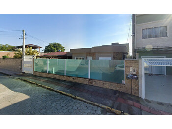 Casa em leilão - Rua São Pedro, 80 - Camboriú/SC - Banco Bradesco S/A | Z36400