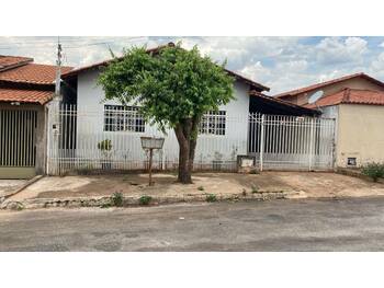 Casa em leilão - Rua Joaquim Antonio da Costa, s/n - Iporá/GO - Banco Santander Brasil S/A | Z36378