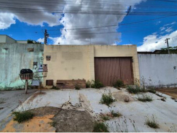 Casa em leilão - Rua Joaquina Porfíria Jardim Veiga, s/nº - Aparecida de Goiânia/GO - Banco Bradesco S/A | Z36307