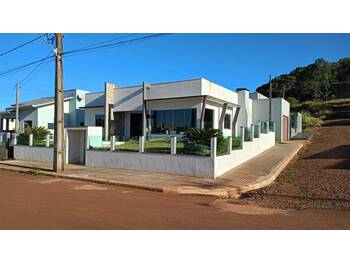 Casa em leilão - Rua Roberto Malacarne, 21 - Nova Prata do Iguaçu/PR - Banco Santander Brasil S/A | Z36378