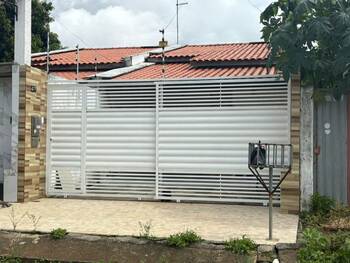 Casa em leilão - Rua Oliveira dos Brejinhos, 47 - Feira de Santana/BA - Banco Santander Brasil S/A | Z36378