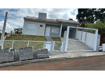 Casa em leilão - Rua Flor de Laranjeira, 629 - Concórdia/SC - Banco Bradesco S/A | Z36477