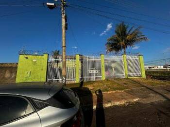 Casa em leilão - Avenida Perimetral Oeste, s/n - Goiânia/GO - Banco Santander Brasil S/A | Z36506