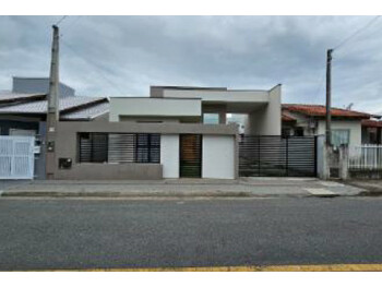 Casa em leilão - Rua Policial Militar José Ricardo Hersing, 66 - Indaial/SC - Banco Santander Brasil S/A | Z35828