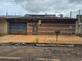Casa em leilão - Avenida Rio Branco, s/n - Goiânia/GO - Banco Santander Brasil S/A | Z36506