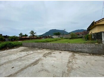 Terreno em leilão - Avenida Peritiba, s/n - Peruíbe/SP - Creditas Soluções Financeiras Ltda | Z36476