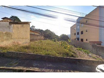 Terrenos e Lotes em leilão - Rua Carmem Miranda, s/n - Poços de Caldas/MG - Banco Cooperativo Sicoob S.A. | Z36269