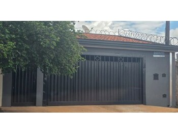 Casa em leilão - Rua Antônio Carlos Escudeiro, 230 - Ribeirão Preto/SP - Banco Bradesco S/A | Z36634
