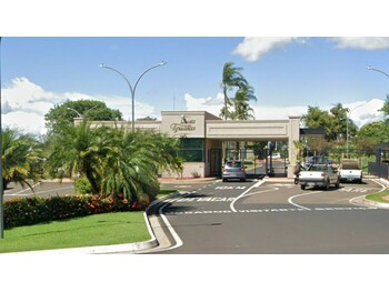 Casa em leilão - Avenida Vinícius de Moraes, 10 - Araraquara/SP - Banco Santander Brasil S/A | Z36539