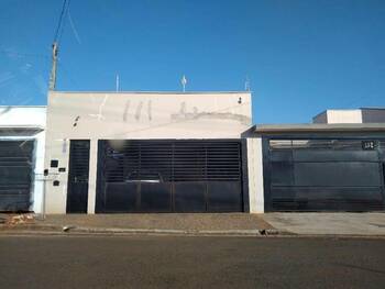 Casa em leilão - Rua Professora Rozany Martins de Barros Jorge, 168 - Piracicaba/SP - Banco Santander Brasil S/A | Z36650