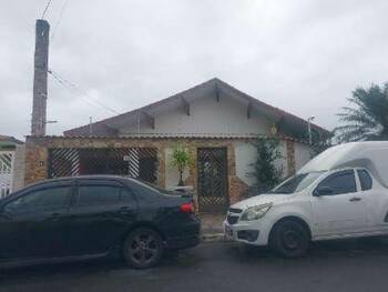 Casa em leilão - Rua dos Alecrins, 335 - Praia Grande/SP - Banco Santander Brasil S/A | Z36650