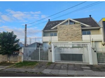 Casa em leilão - Rua Pretextato Taborda Júnior, 687 - Curitiba/PR - Banco Bradesco S/A | Z36497
