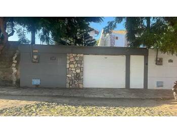 Casa em leilão - Rua Parsifal Barroso, 1033 - Fortaleza/CE - Banco Santander Brasil S/A | Z36650