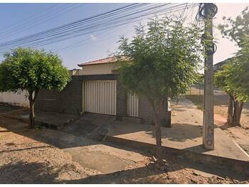 Casa em leilão - Rua Leoncio Araujo Veras, 554 - Crateús/CE - Banco Santander Brasil S/A | Z36886