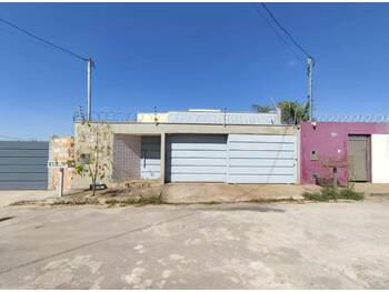 Casa em leilão - Rua Jose Pio, 100 - Lagoa da Prata/MG - Banco Santander Brasil S/A | Z36751