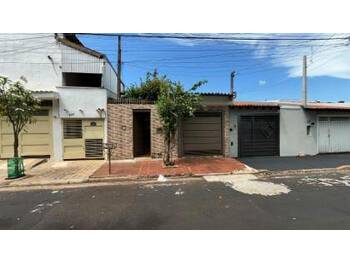 Casa em leilão - Rua Paranaguá, 1558 - Ribeirão Preto/SP - Banco Santander Brasil S/A | Z36886