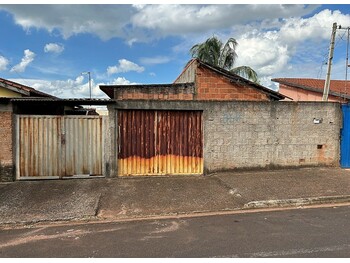 Casas em leilão - Rua Dr. Oscar Pinheiro Barcellos, 862 - Colina/SP - Tribunal de Justiça do Estado de São Paulo | Z36899