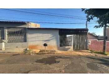 Casa em leilão - Rua Ângelo Moretto, 1-55 - Bauru/SP - Banco Santander Brasil S/A | Z36838