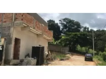 Rua Agostinho Carlos Alvarenga, s/n, Perdões/MG.