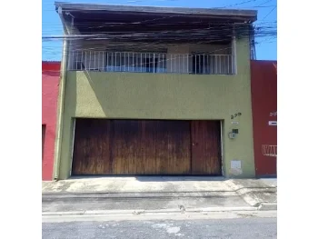 Casa em leilão em Cotia