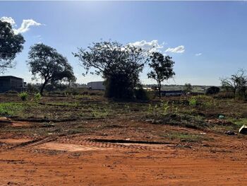 Terrenos e Lotes em leilão - Avenida Raimundo Quirino de Paula, s/n - Santa Vitória/MG - Banco Cooperativo Sicoob S.A. | Z36724
