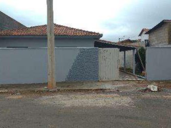 Casa em leilão - Rua Ceará, 68 - Campestre/MG - Banco Cooperativo Sicoob S.A. | Z36798