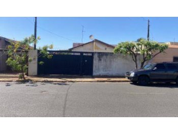  em leilão - Rua Batalha De Guararapes, 621 - São José Do Rio Preto/SP - Banco Santander Brasil S/A | Z37015