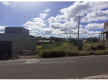 Terrenos e Lotes em leilão - Rua Luíz Catarin, s/n - Umuarama/PR - Banco Fibra S/A | Z36837