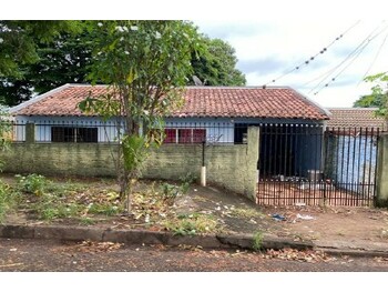 Casa em leilão - Rua Raimundo Emílio Carraro, 17 - Maringá/PR - Banco Bradesco S/A | Z36856