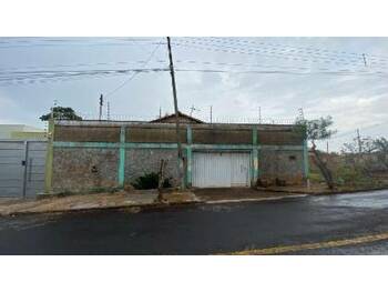 Casa em leilão - Rua D, 20 - Araguaína/TO - Banco Santander Brasil S/A | Z36886