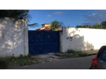 Casa em leilão em Camacari