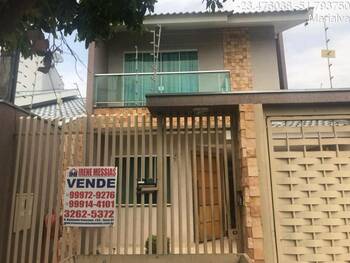 Casa em leilão - Rua Honorata Tereza da Rocha, 539 - Marialva/PR - Banco Santander Brasil S/A | Z36751