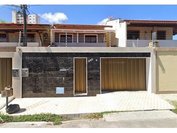 Casa em leilão - Rua Martins de Jesus, 1265 - Fortaleza/CE - Banco Santander Brasil S/A | Z37127