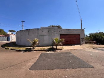 Casa em leilão - Rua Herminio Rodrigues Asenha, 251 - São Carlos/SP - Banco Santander Brasil S/A | Z37273