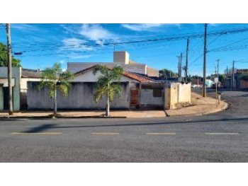  em leilão - Rua Deusdete Leite De Almeida, 740 - Mirandópolis/SP - Banco Santander Brasil S/A | Z37273