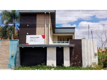 Casa em leilão - Rua Fátima Soares de Sousa, 128 - Quixadá/CE - Banco Santander Brasil S/A | Z37180
