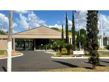  em leilão - Rua Calcedônia, 70 - Araçatuba/SP - Banco Santander Brasil S/A | Z37273