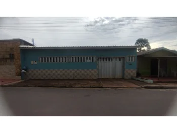 Foto de Casa na Rua Pompilho Marques, 863 - Leilão em Itacoatiara/AM