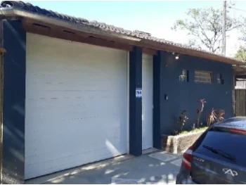Foto de Casa na Rua Olímpio Romão César, 794 - Leilão em São Sebastião/SP