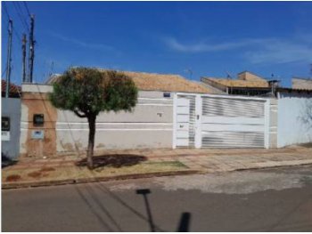  em leilão - Rua Tabira, 189 - Campo Grande/MS - Banco Santander Brasil S/A | Z37180