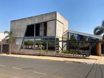 Foto de Casa na Avenida São João, 794 - Leilão em José Bonifácio/SP