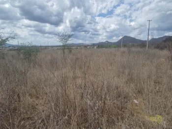 Foto de Terreno na Rua Cícero Monteiro de Melo, 19 - Leilão em Arcoverde/PE