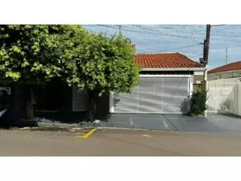 Foto de Casa na Avenida Angelo Mioto, 522 - Leilão em Fernandópolis/SP
