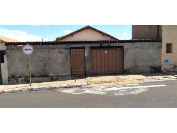  em leilão - Rua Torquatro Simões Martins, 71 - Quintana/SP - Banco Santander Brasil S/A | Z37180