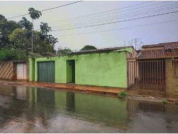  em leilão - Rua E, 76 - Monte Carmelo/MG - Banco Santander Brasil S/A | Z37273