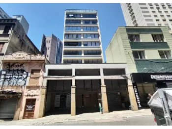 Foto de Sala comercial na Rua Riachuelo, 1339 - Leilão em Porto Alegre/RS