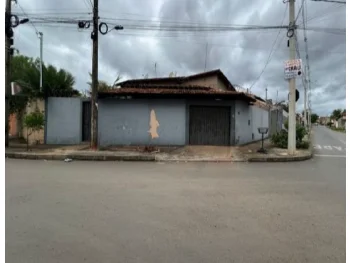 Casa - Montes Claros / MG - Carmelo Rua Lagoa Monteiro, 21