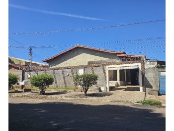 Casa em leilão - Av Getulio Vargas, s/n - Edéia/GO - Banco Santander Brasil S/A | Z37180
