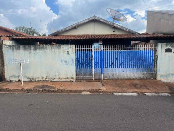 Casa em leilão - Rua Francisco Lourenço dos Santos, 358 - Castilho/SP - Banco Santander Brasil S/A | Z37566