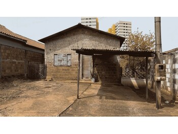 Casa em leilão - Rua São Vicente, 200 - Votuporanga/SP - Tribunal de Justiça do Estado de São Paulo | Z37451